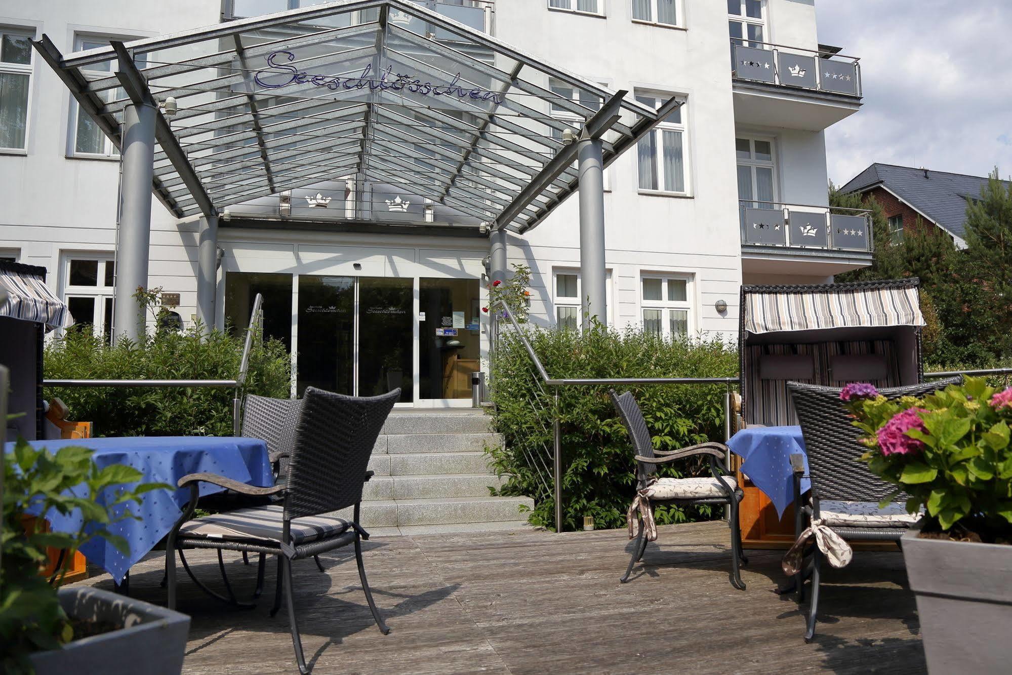 Aparthotel Seeschloesschen Zinnowitz Exteriör bild